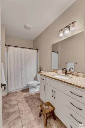 $575,000 | 2250 Lake Pointe Drive, Unit 1502, Lawrence, KS 66049