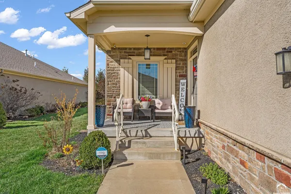 $575,000 | 2250 Lake Pointe Drive, Unit 1502, Lawrence, KS 66049