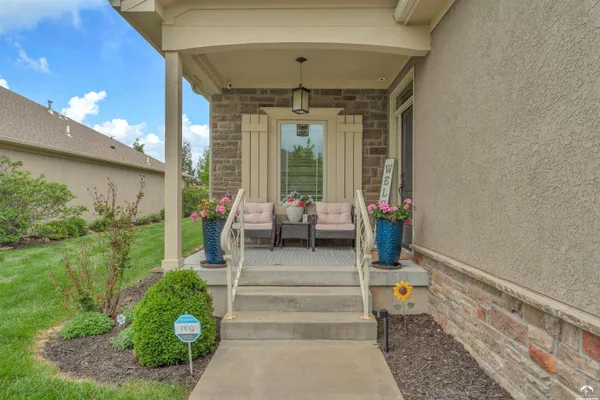 $575,000 | 2250 Lake Pointe Drive, Unit 1502, Lawrence, KS 66049