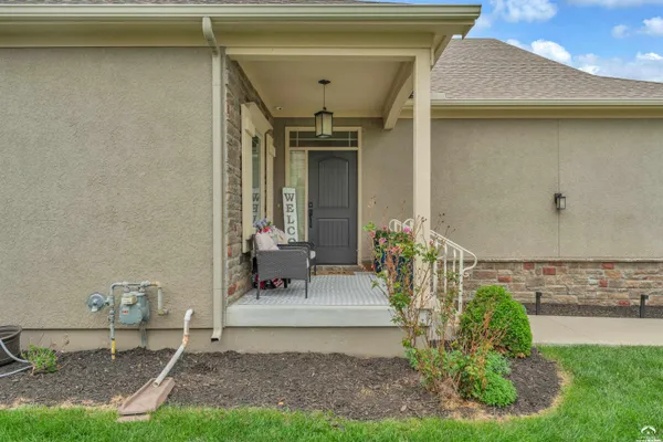 $575,000 | 2250 Lake Pointe Drive, Unit 1502, Lawrence, KS 66049