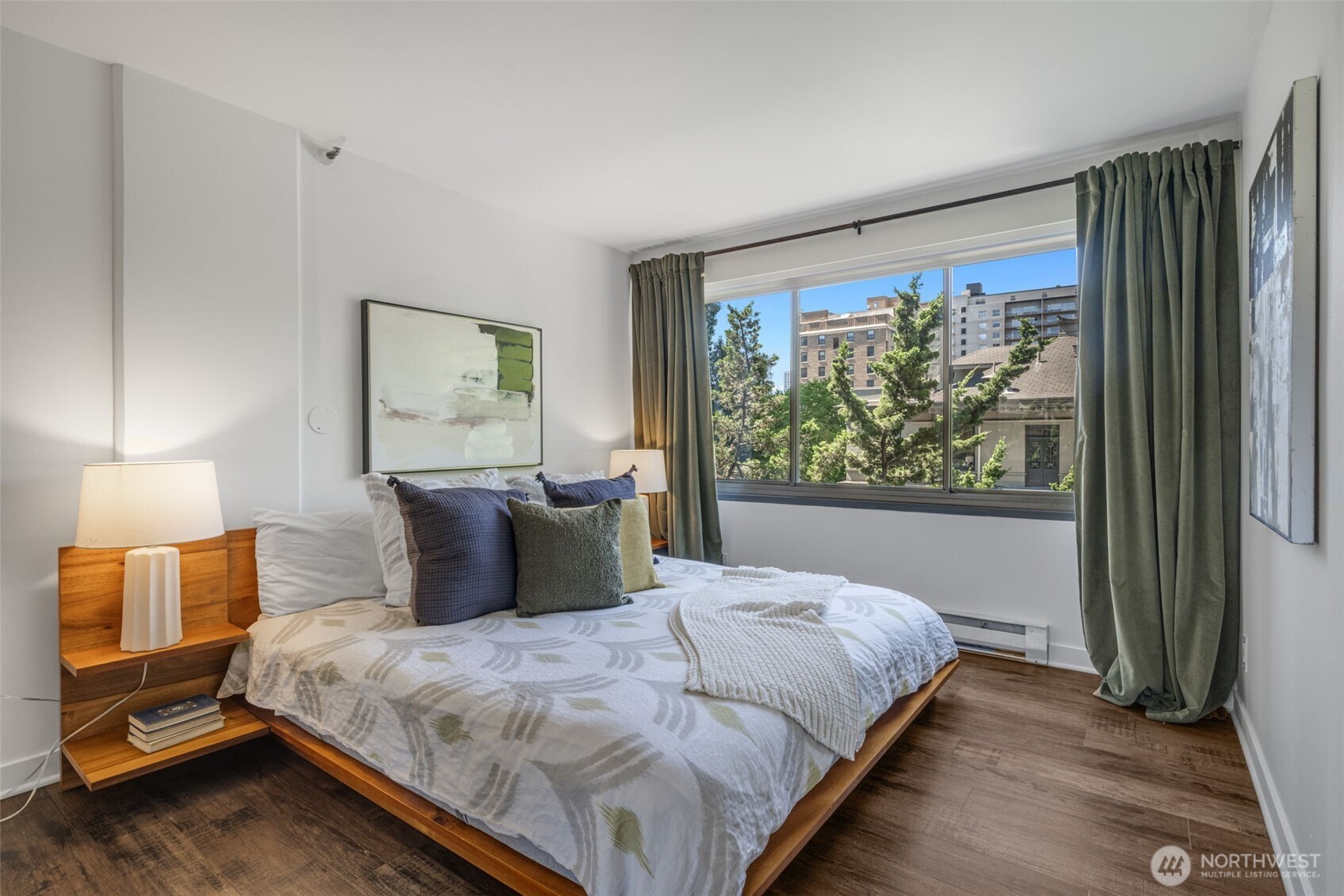 1120 Spring Street, Unit 202 Seattle, WA 98104 - Photo 11 of 27 Gallery Image 11