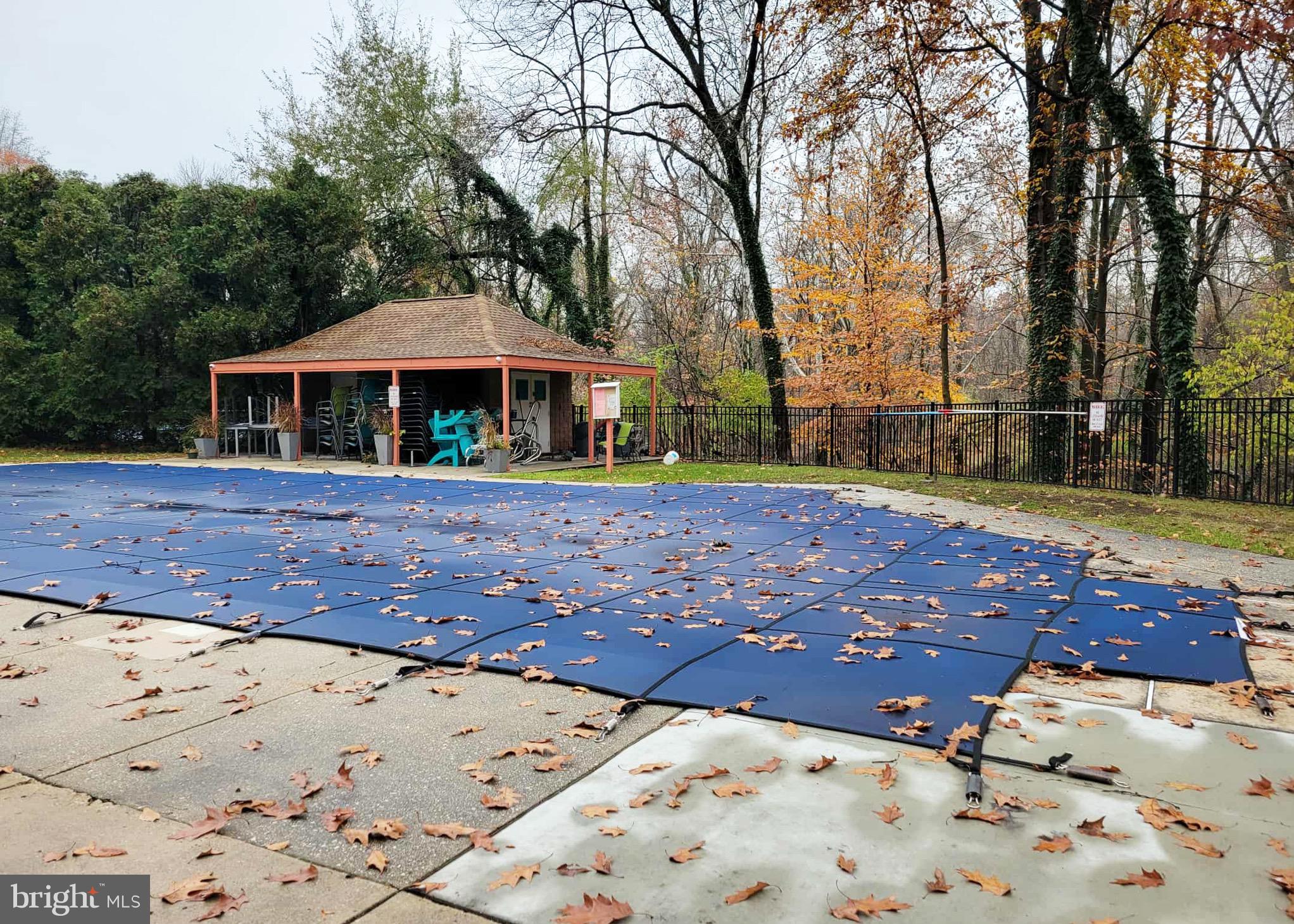 800 Avondale Road, Unit 7N Wallingford, PA 19086 - Photo 29 of 32 a front view of a house with garden