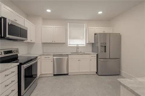 $269,950 | 1704 Lake Avenue, Kansas City, KS 66103