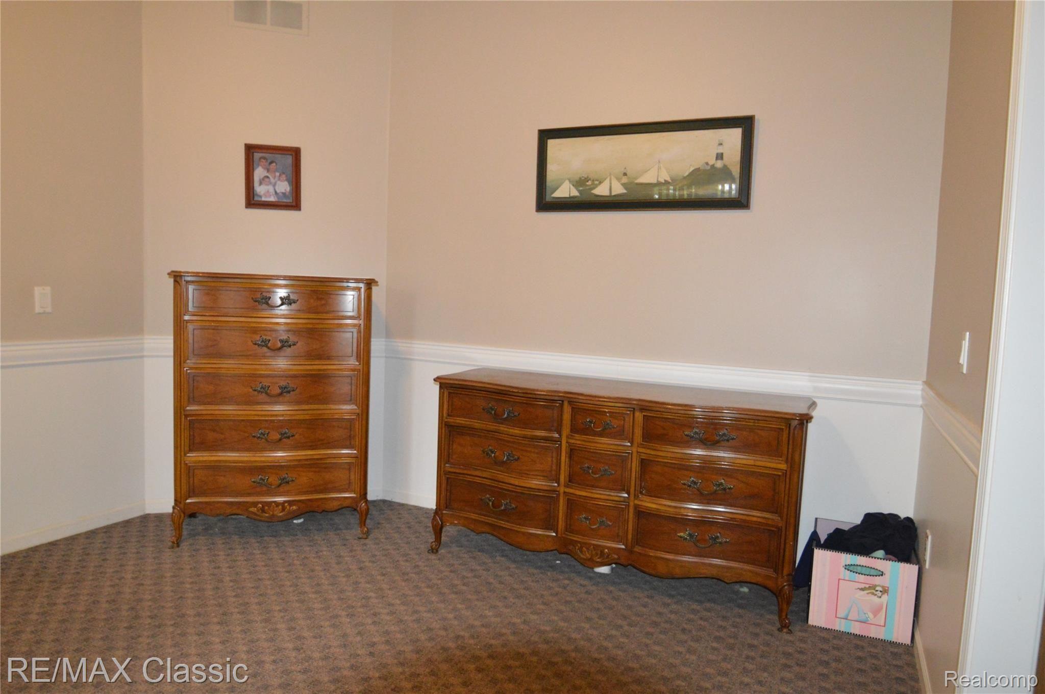 48255 Hanford Road Canton, MI 48187 - Photo 41 of 54 DSC_0085.JPG