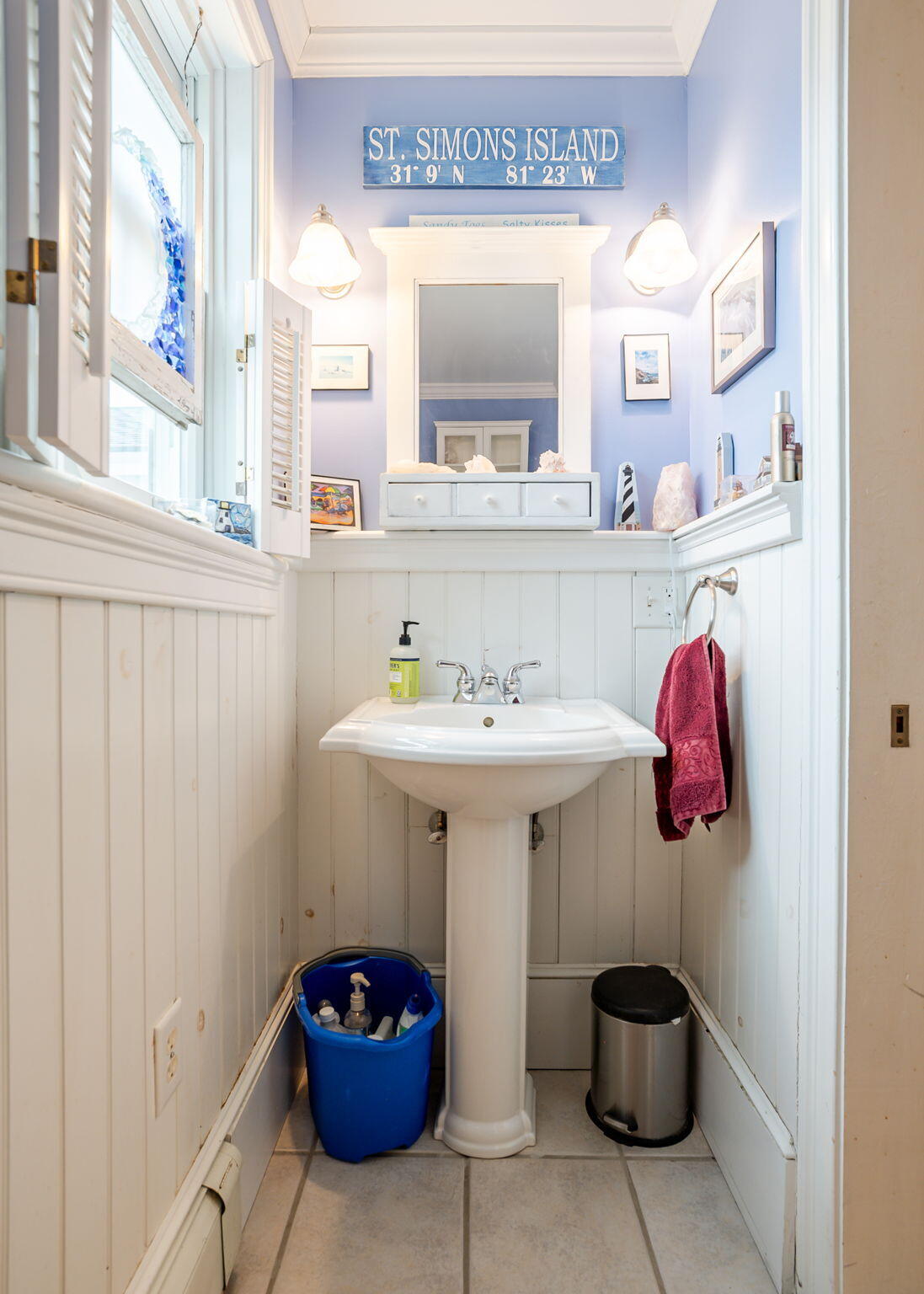 15 Fowler Farm Road Scarborough, ME 04074 - Photo 18 of 58 1st fl 1/2 bath