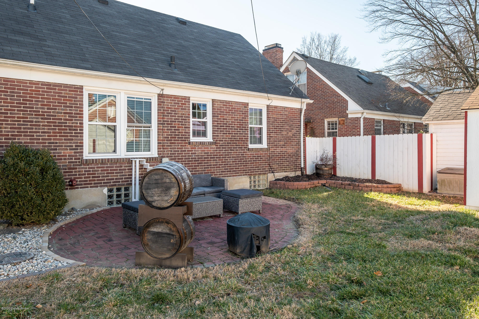 1031 Greenleaf Road Louisville, KY 40213 - Photo 32 of 34 Small-33