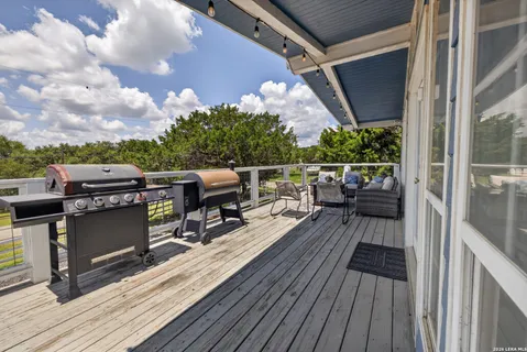 $429,000 | 1215 Stagecoach Drive, Canyon Lake, TX 78133