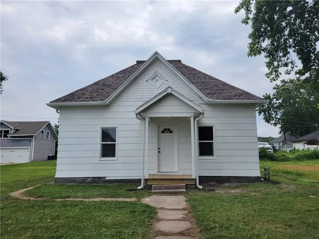 $124,900 | 6211 Washington Street, St. Joseph, MO 64504