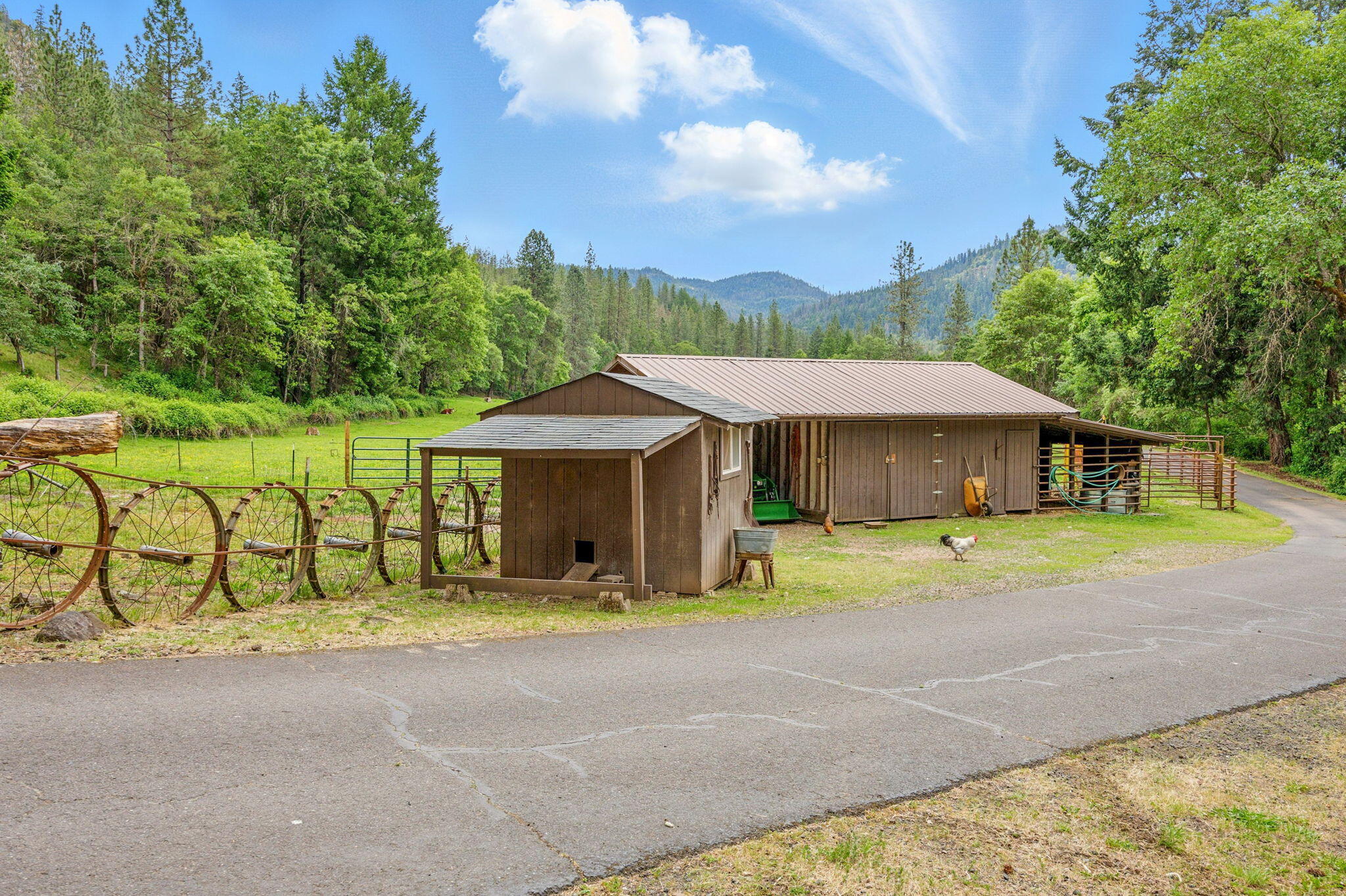 850 Elk Creek Road Trail, OR 97541 - Photo 59 of 69 2 (20)