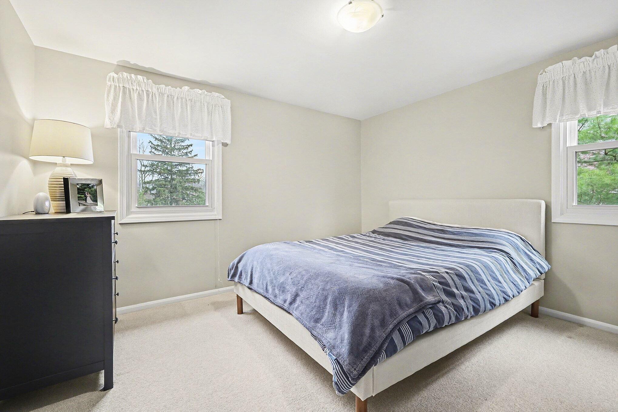 2211 Ridgewood Avenue Southeast Grand Rapids, MI 49546 - Photo 15 of 30 15