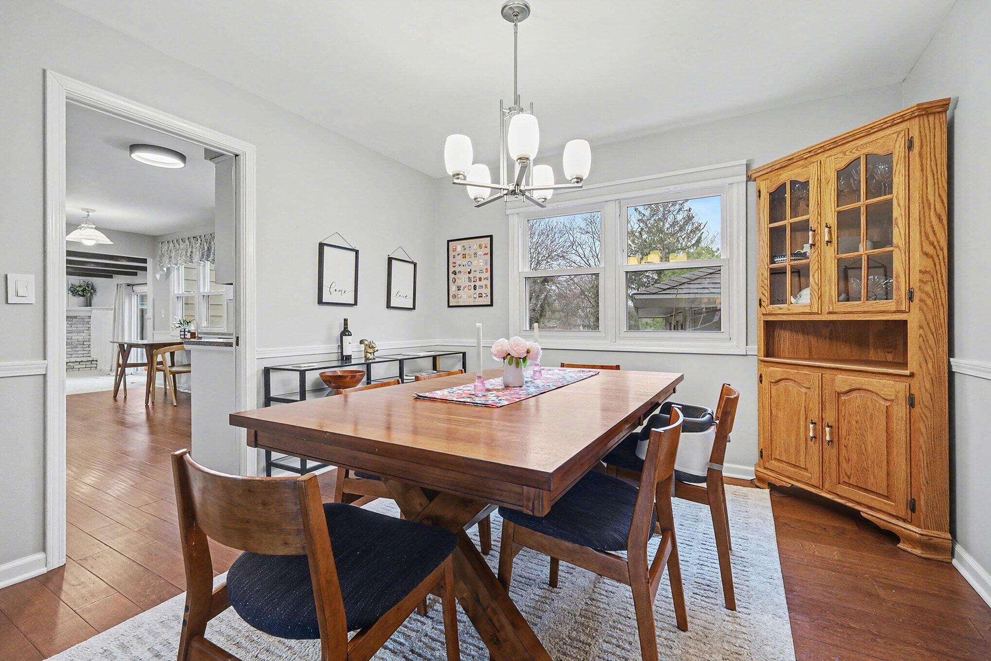 2211 Ridgewood Avenue Southeast Grand Rapids, MI 49546 - Photo 5 of 30 5