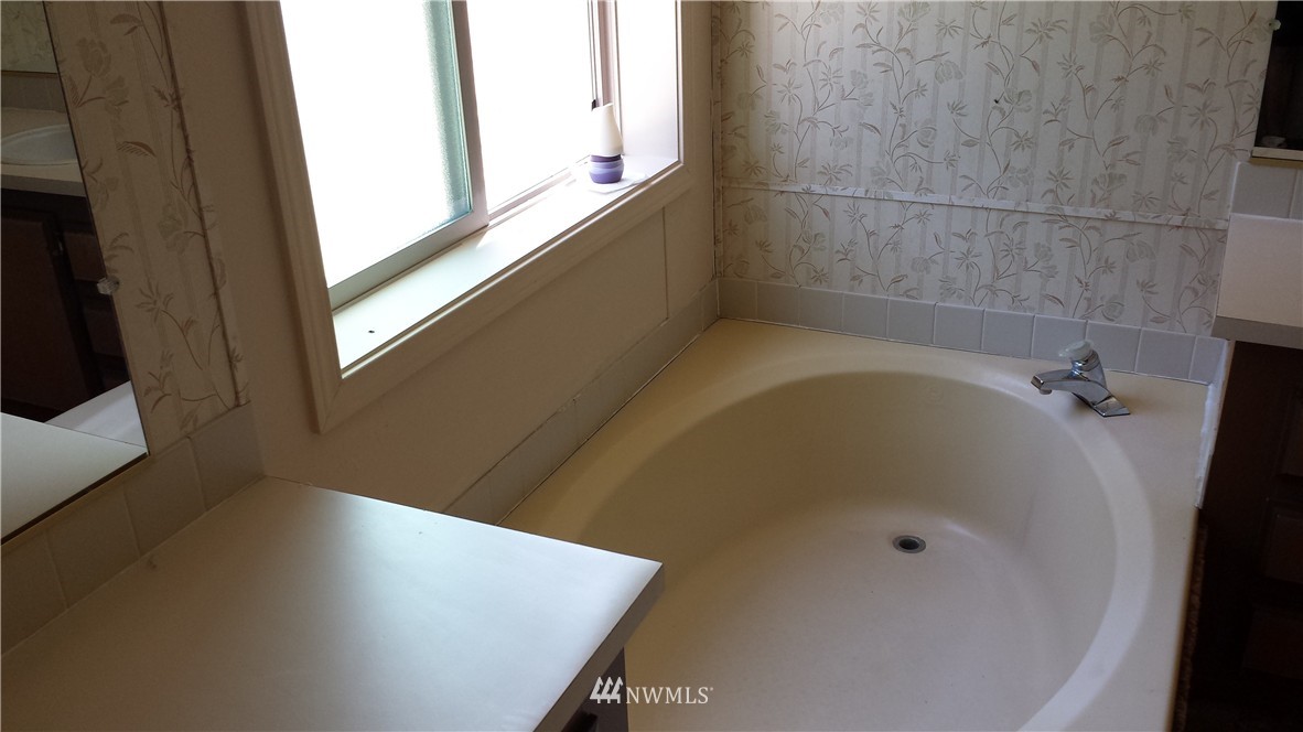 7591 Rd D.5 Northeast Moses Lake, WA 98837 - Photo 15 of 23 Gallery Image 15