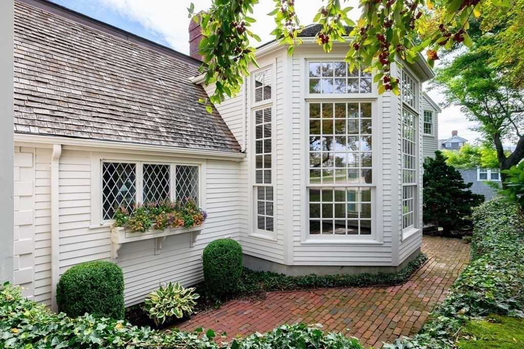475 Jerusalem Road Cohasset, MA 02025 - Photo 4 of 41 front view of a house