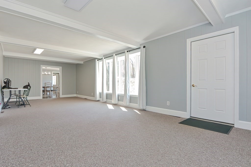 29 Oaks Road Framingham, MA 01702 - Photo 13 of 32 Gallery Image 13