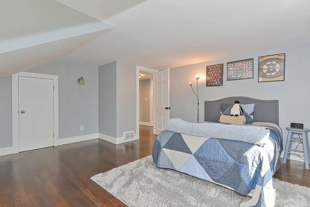 29 Oaks Road Framingham, MA 01702 - Photo 19 of 32 Gallery Image 19