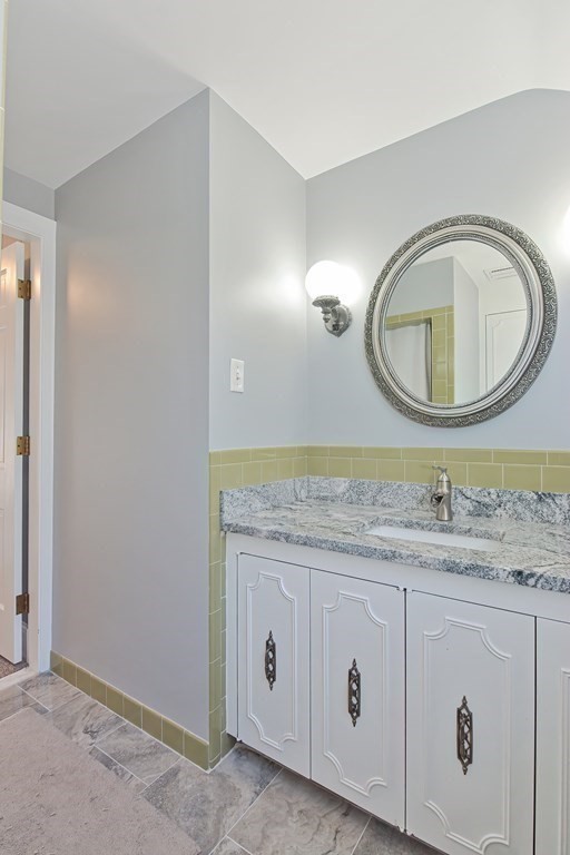 29 Oaks Road Framingham, MA 01702 - Photo 26 of 32 Gallery Image 26