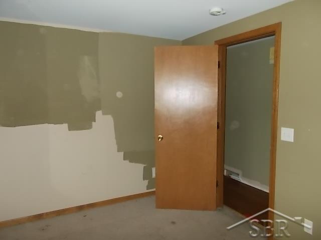 31358098-4.JPG
