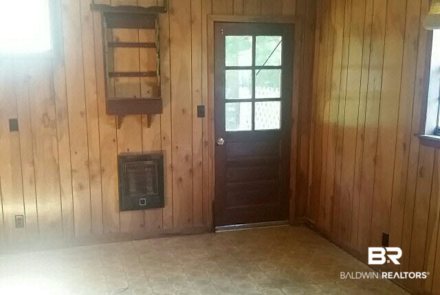 605 South Presley Street Atmore, AL 36502 - Photo 3 of 16