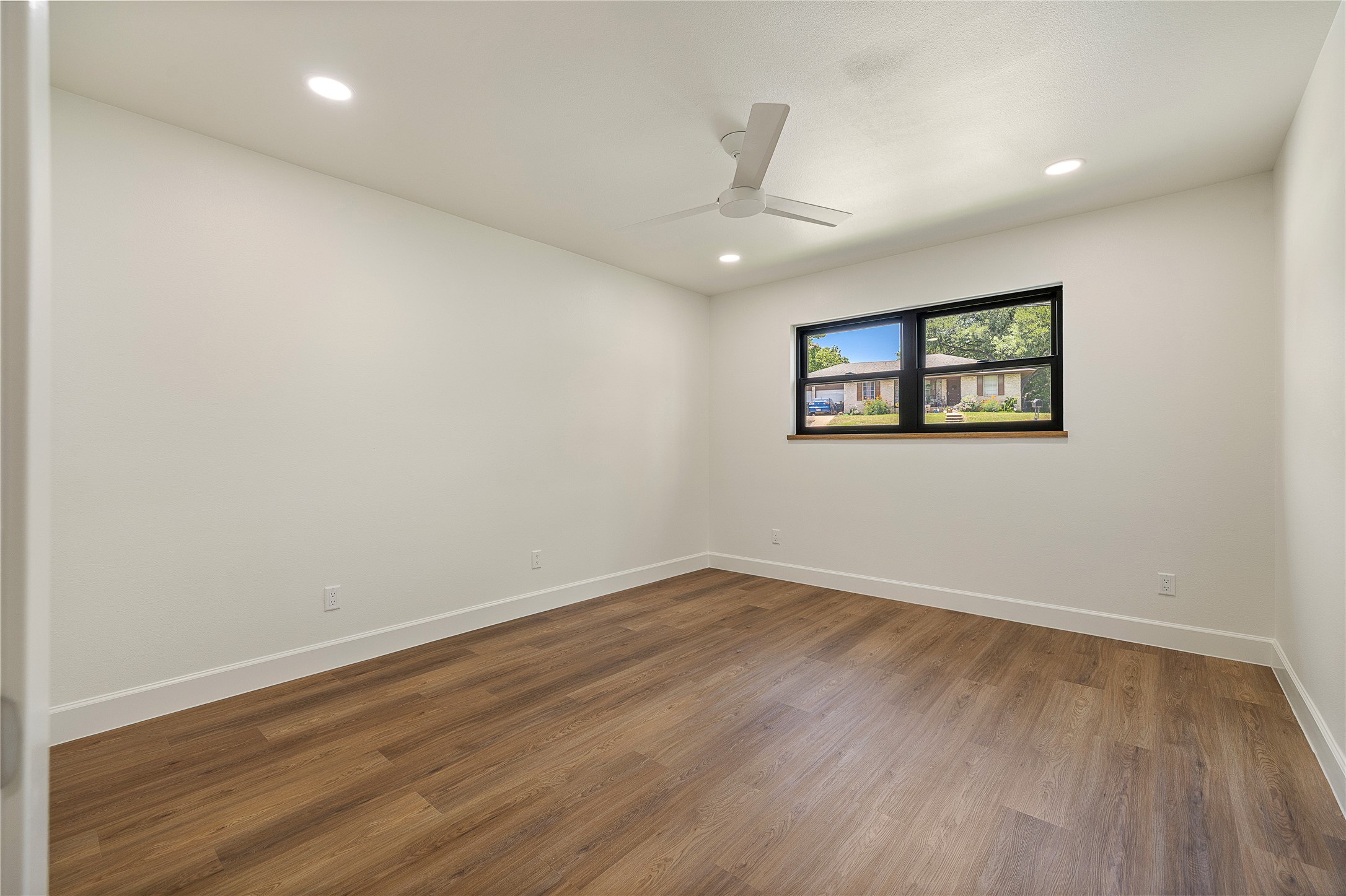 1014 Country Club Road Georgetown, TX 78628 - Photo 19 of 26 Bedroom 2