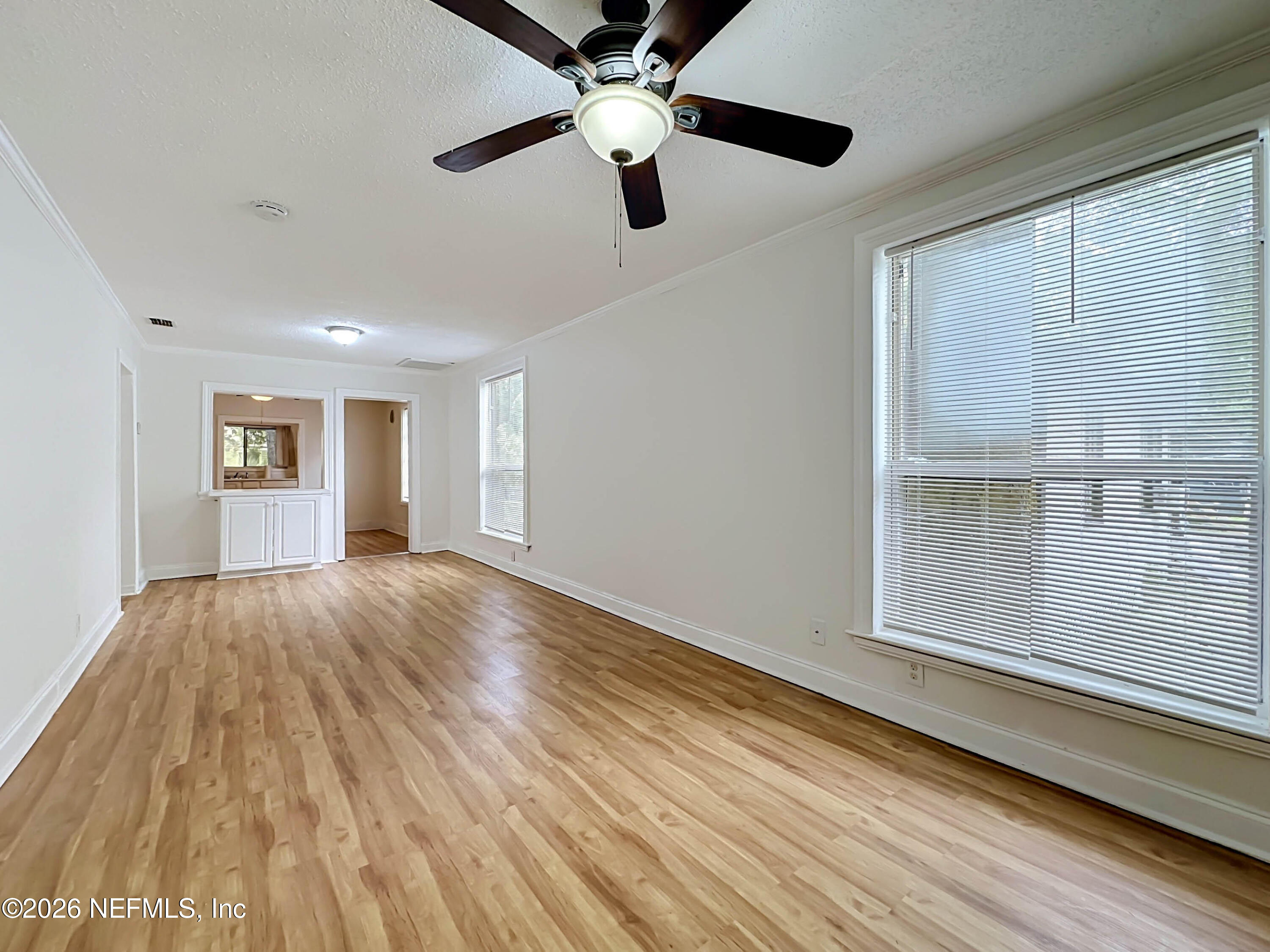 224 Spring Street Jacksonville, FL 32254 - Photo 4 of 33 04_beyc6a454d7bd55f8