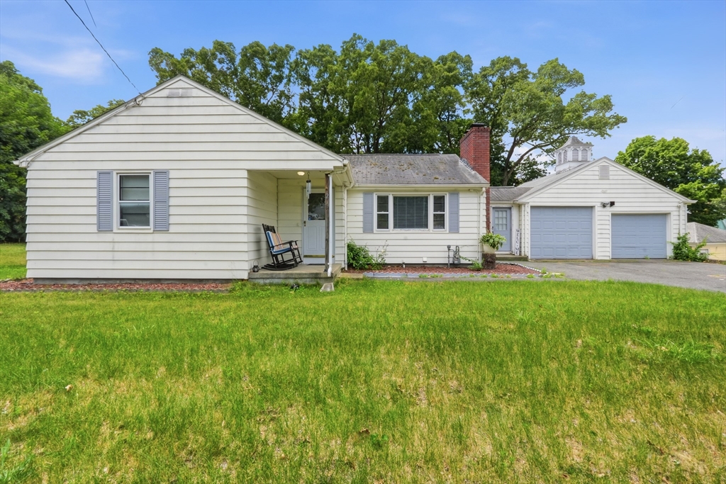 23 Smith Street Chicopee, MA 01020 - Photo 1 of 39