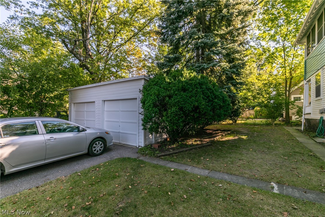 3073-3075 Edgehill Road Cleveland, OH 44118 - Photo 34 of 35 Gallery Image 34