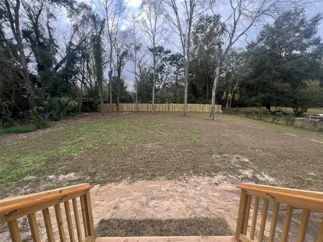 $1,350 | 18648 Northwest 246th Street, Unit 1, High Springs, FL 32643