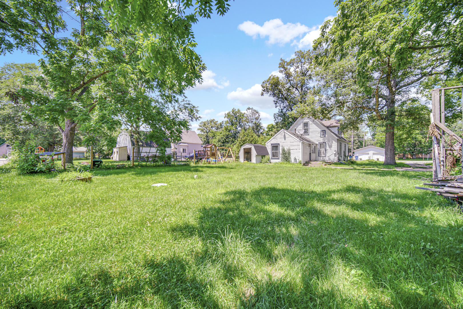 273 High Street Wheatfield, IN 46392 - Photo 17 of 17 1620x1080