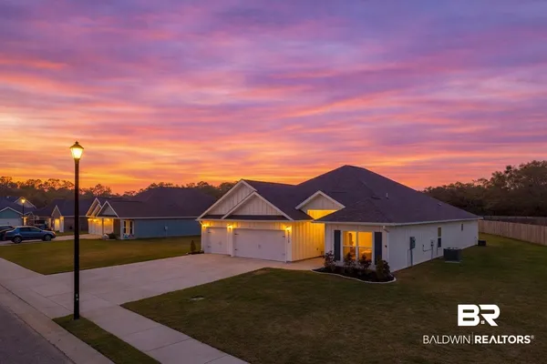 $410,000 | 26642 Buffalo Court, Daphne, AL 36526