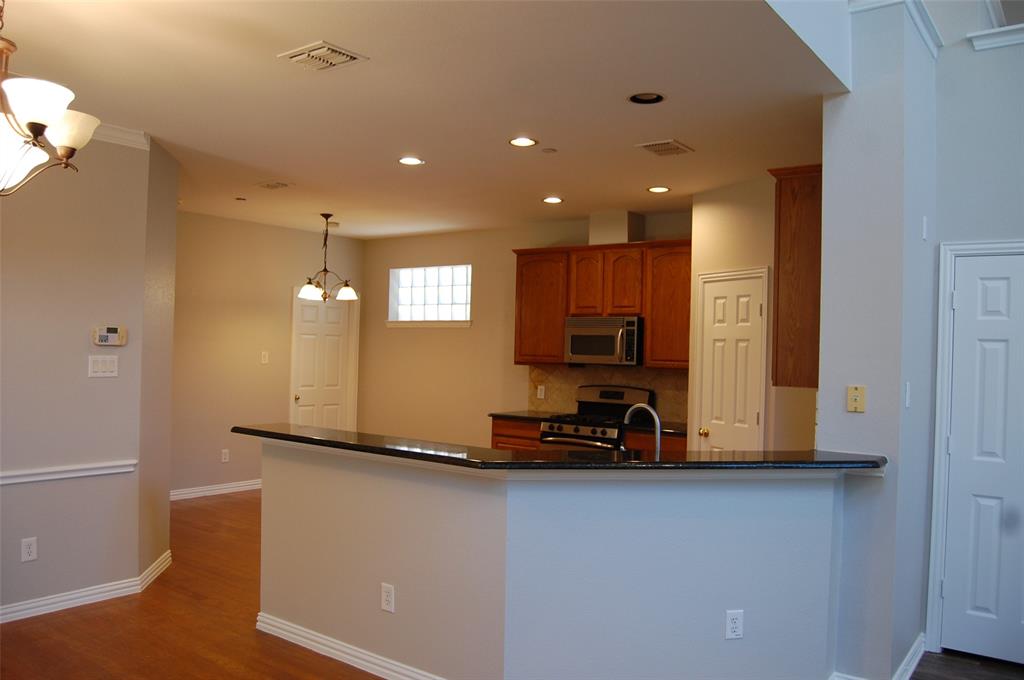7116 Occidental Road Plano, TX 75025 - Photo 6 of 30