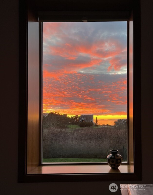 1335 Crestline Terrace Oak Harbor, WA 98277 - Photo 18 of 39 a view of city from balcony