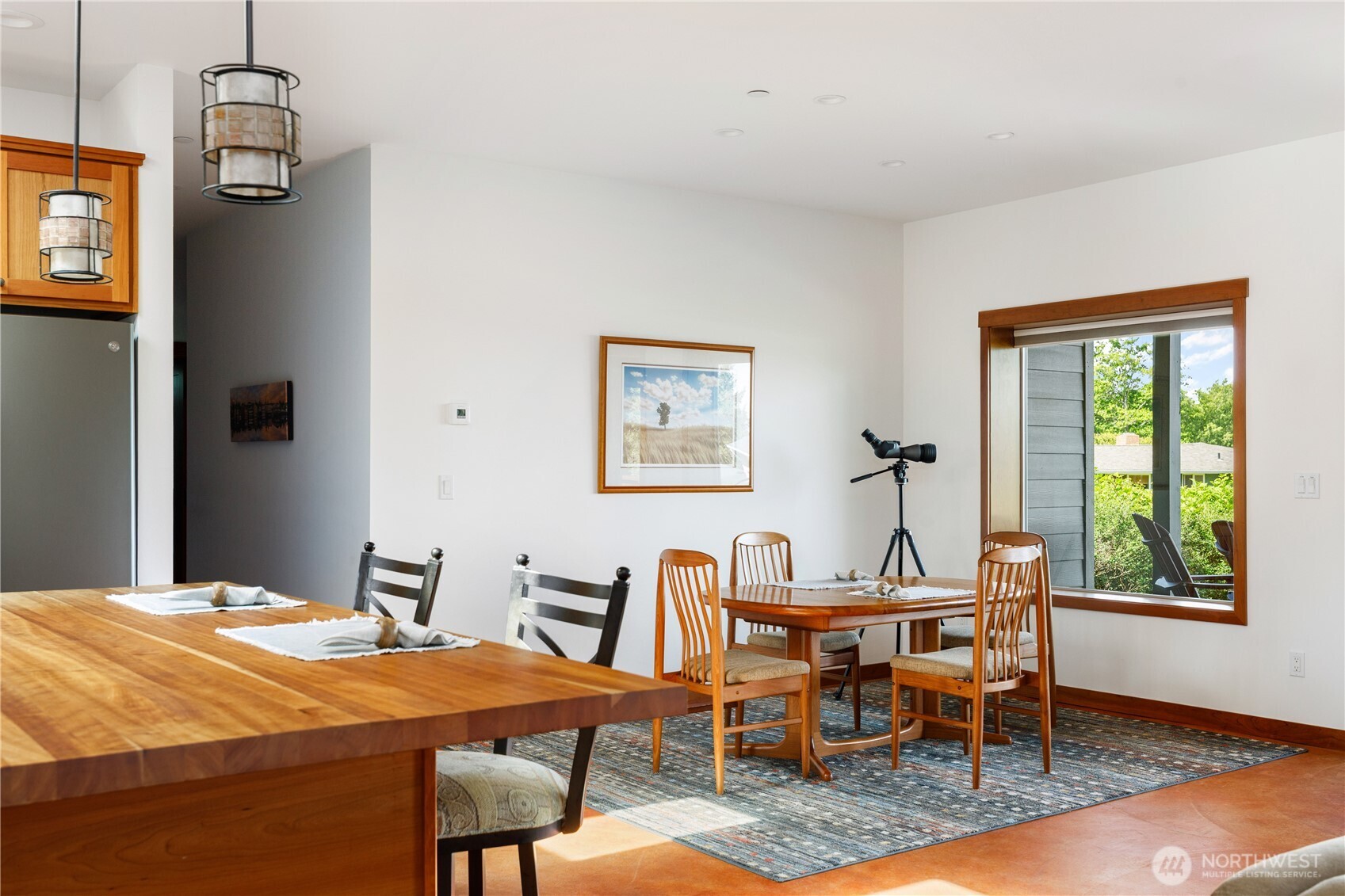 1335 Crestline Terrace Oak Harbor, WA 98277 - Photo 10 of 39 a dining room with furniture and window