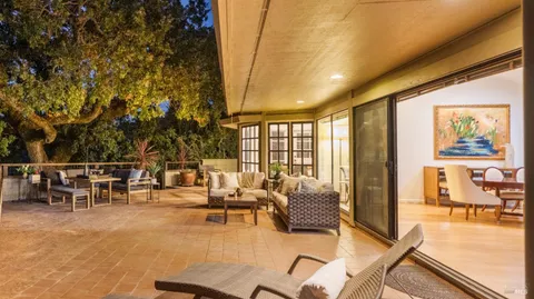 a view of windows and small yard