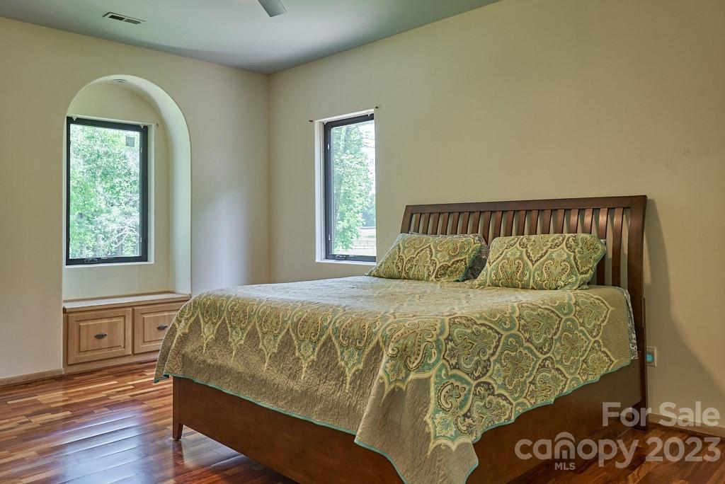 290 Stable Gate Drive Campobello, SC 29322 - Photo 29 of 39 a bedroom with a bed and a window