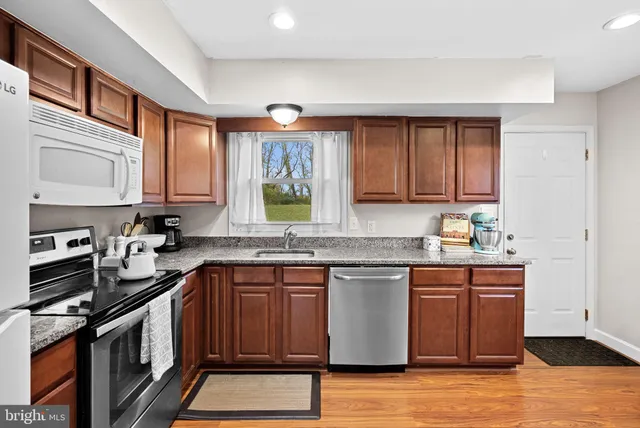 $2,000 | 219 Josephine Street, Berryville, VA 22611