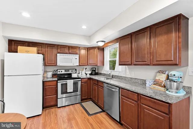 $2,000 | 219 Josephine Street, Berryville, VA 22611