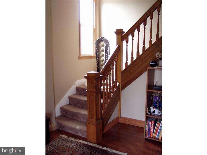327 Nicholson Road Ridley Park, PA 19078 - Photo 6 of 24