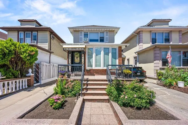$1,799,000 | 1570 West 4th Street | Bensonhurst