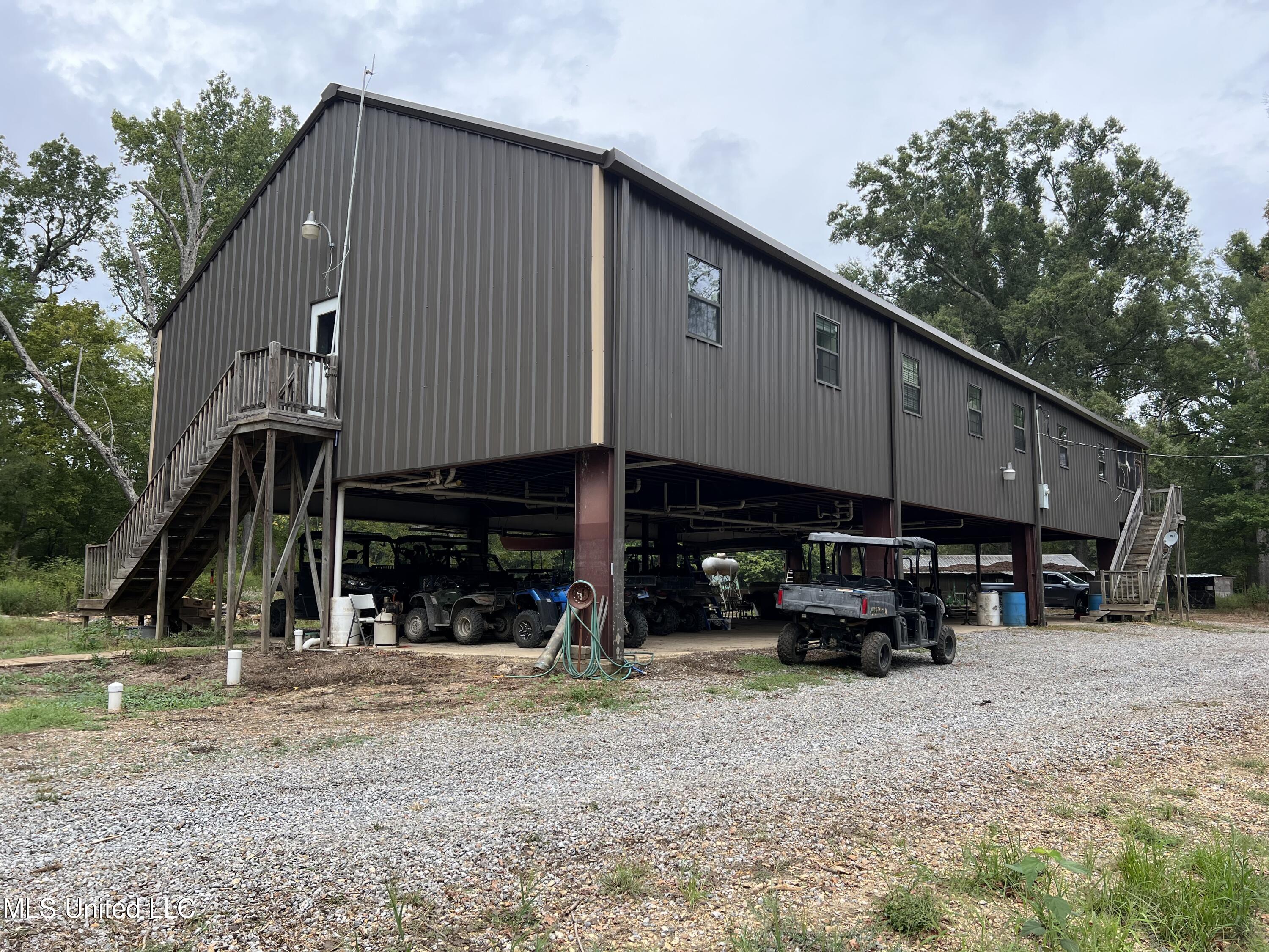 3260 Blackstock Road Vicksburg, MS 39183 - Photo 23 of 30 IMG_0080