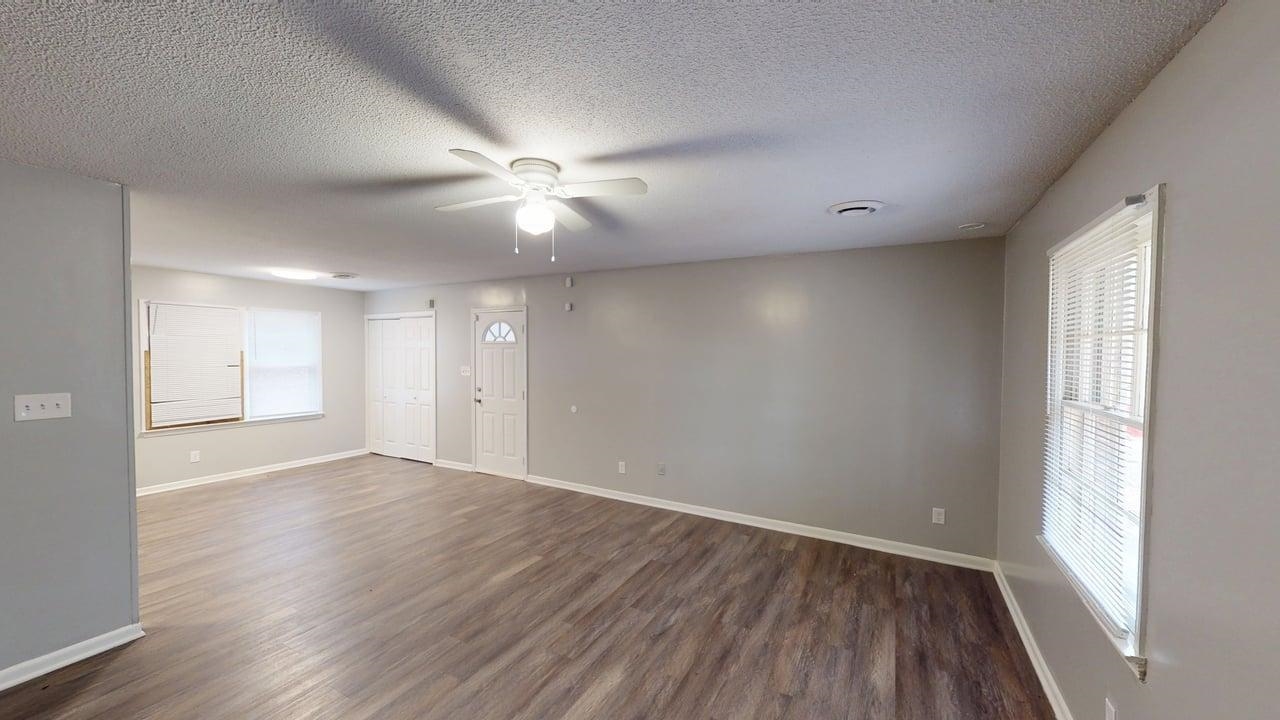 308 Hillandale Road Spartanburg, SC 29301 - Photo 3 of 27