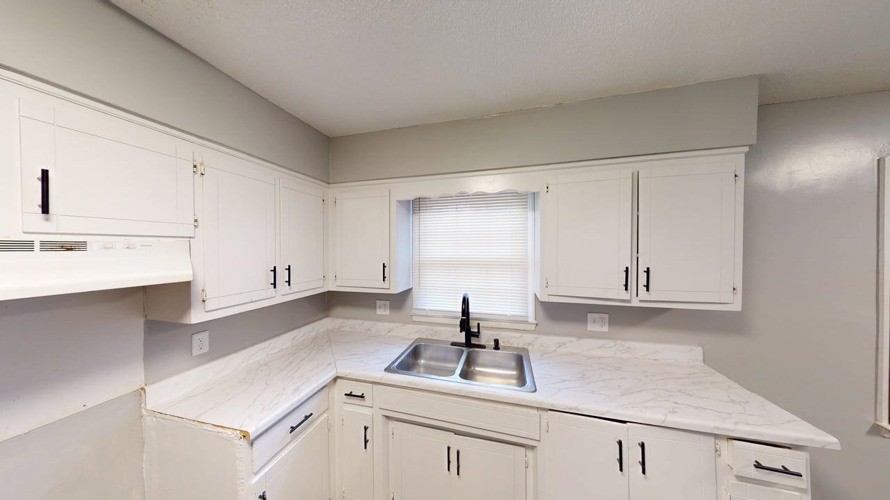 308 Hillandale Road Spartanburg, SC 29301 - Photo 7 of 27