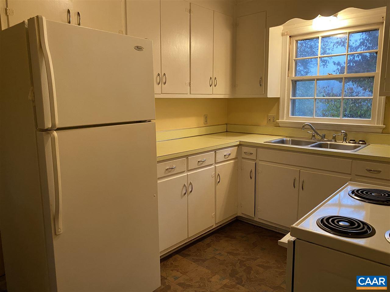 38 George James Loop Radiant, VA 22732 - Photo 7 of 24 a kitchen with a refrigerator and a sink