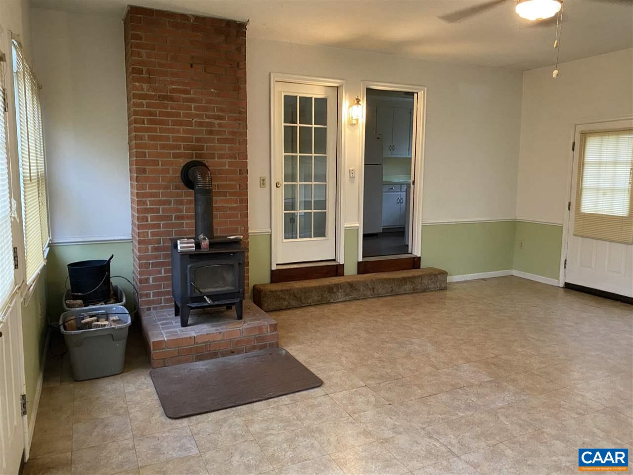 38 George James Loop Radiant, VA 22732 - Photo 10 of 24 a living room with furniture and a fireplace