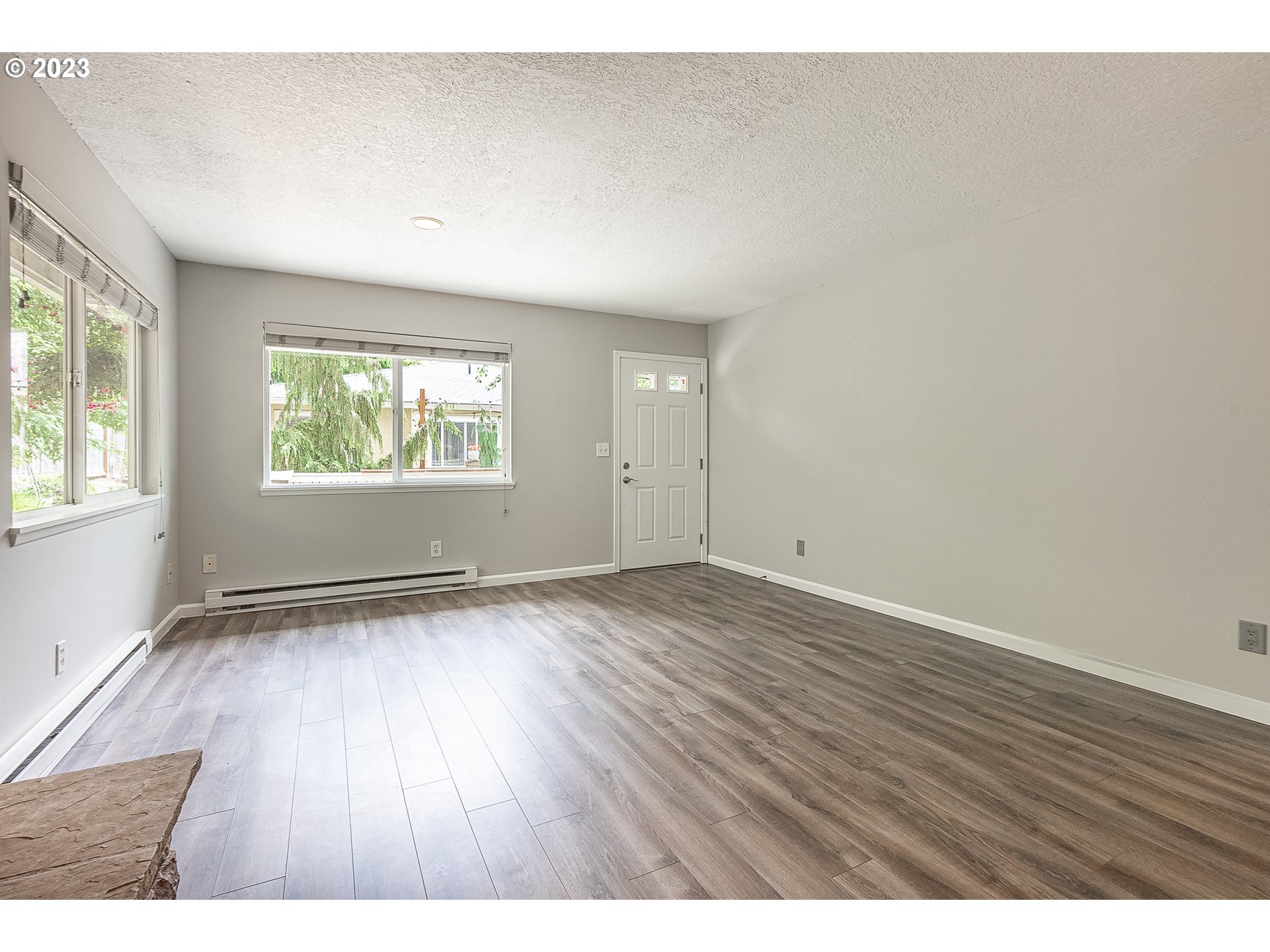 2529 Southwest Spring Garden Street, Unit 3 Portland, OR 97219 - Photo 11 of 31 Gallery Image 11