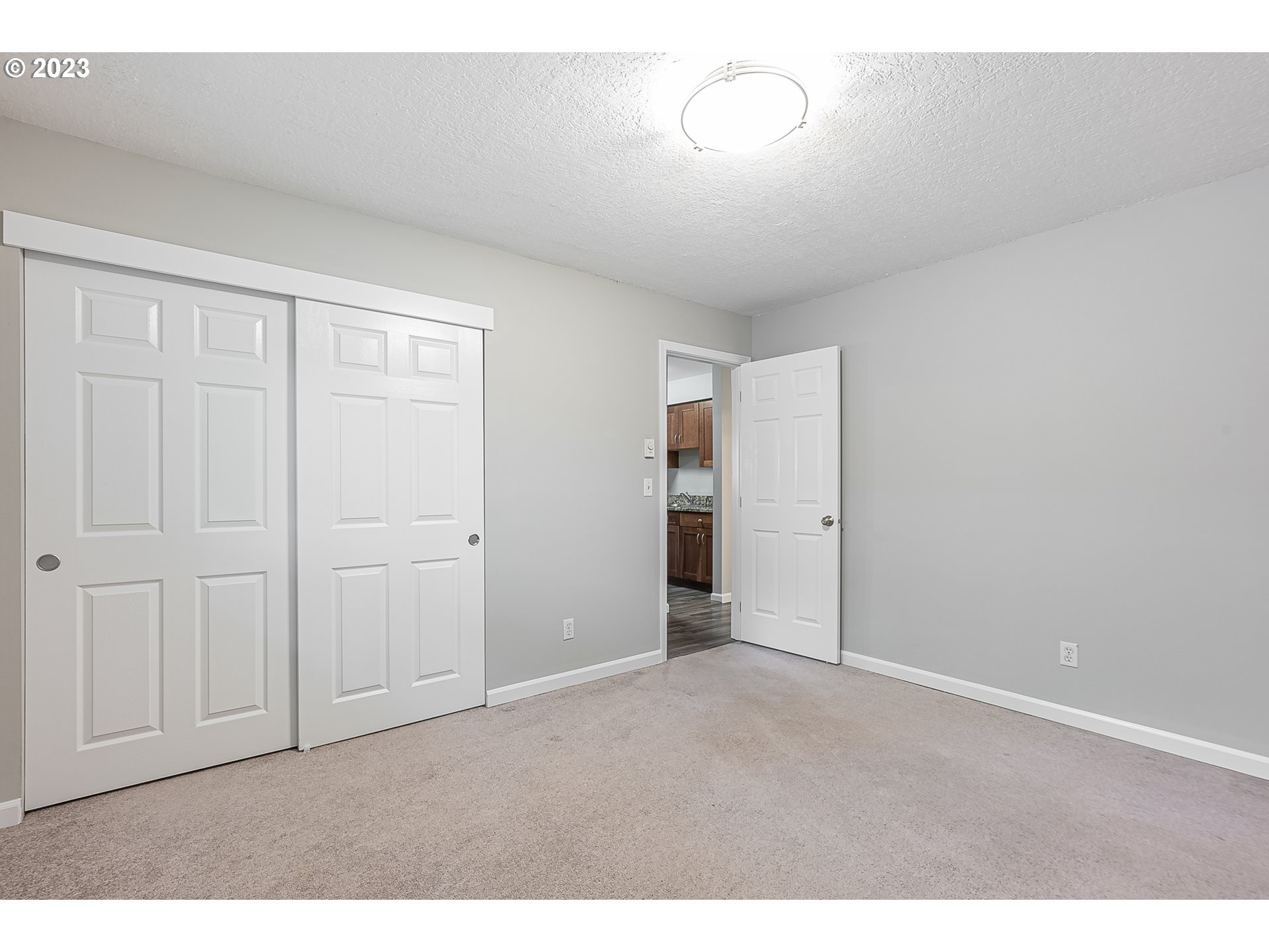 2529 Southwest Spring Garden Street, Unit 3 Portland, OR 97219 - Photo 27 of 31 Gallery Image 27