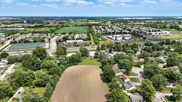 $695,000 | 6516 North Us Highway 31, Franklin, IN 46184