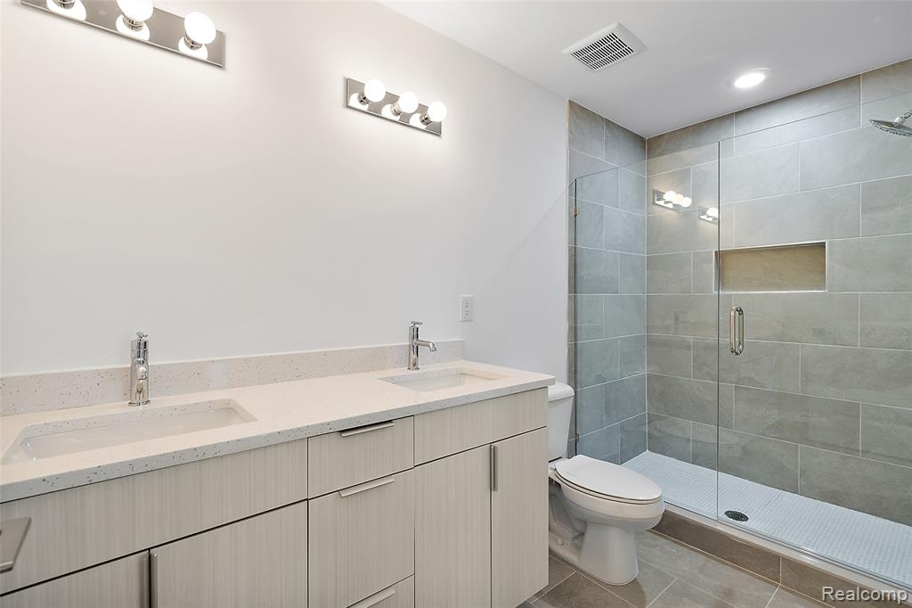 2829 Summers Place Troy, MI 48084 - Photo 28 of 37