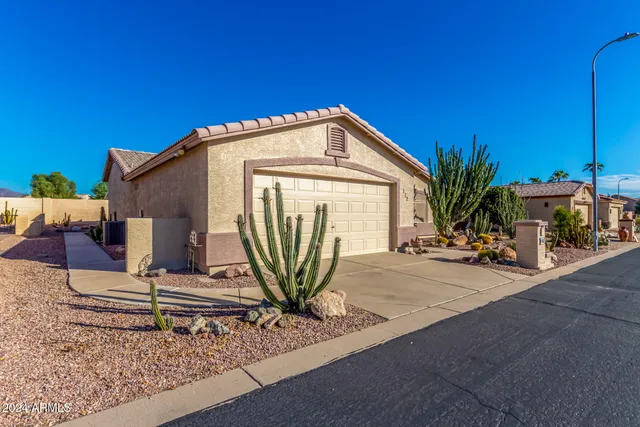$349,000 | 2101 South Meridian Road, Unit 172, Apache Junction, AZ 85120