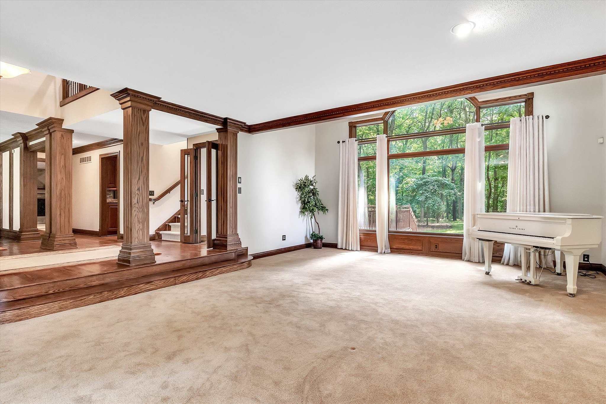 52600 Hickory Road Granger, IN 46530 - Photo 12 of 36 Gallery Image 12
