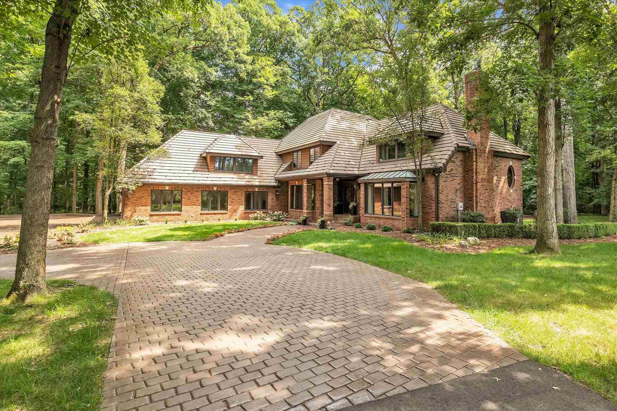 52600 Hickory Road Granger, IN 46530 - Photo 3 of 36 Gallery Image 3